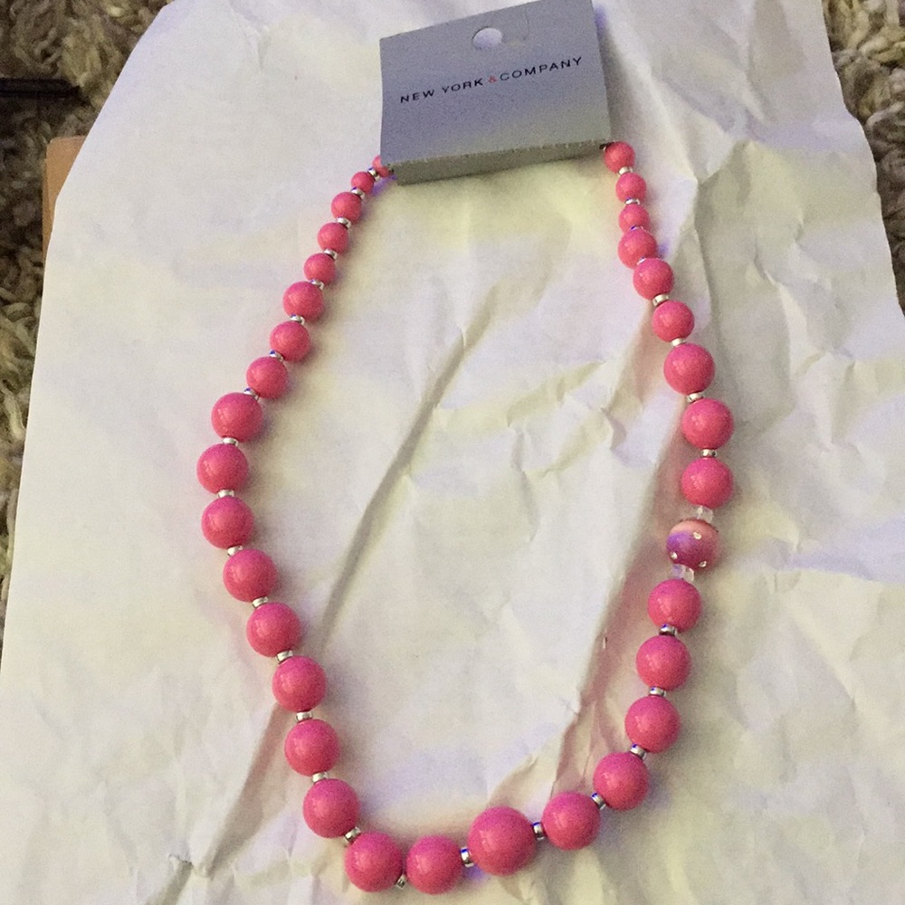 New York and company necklace NWT